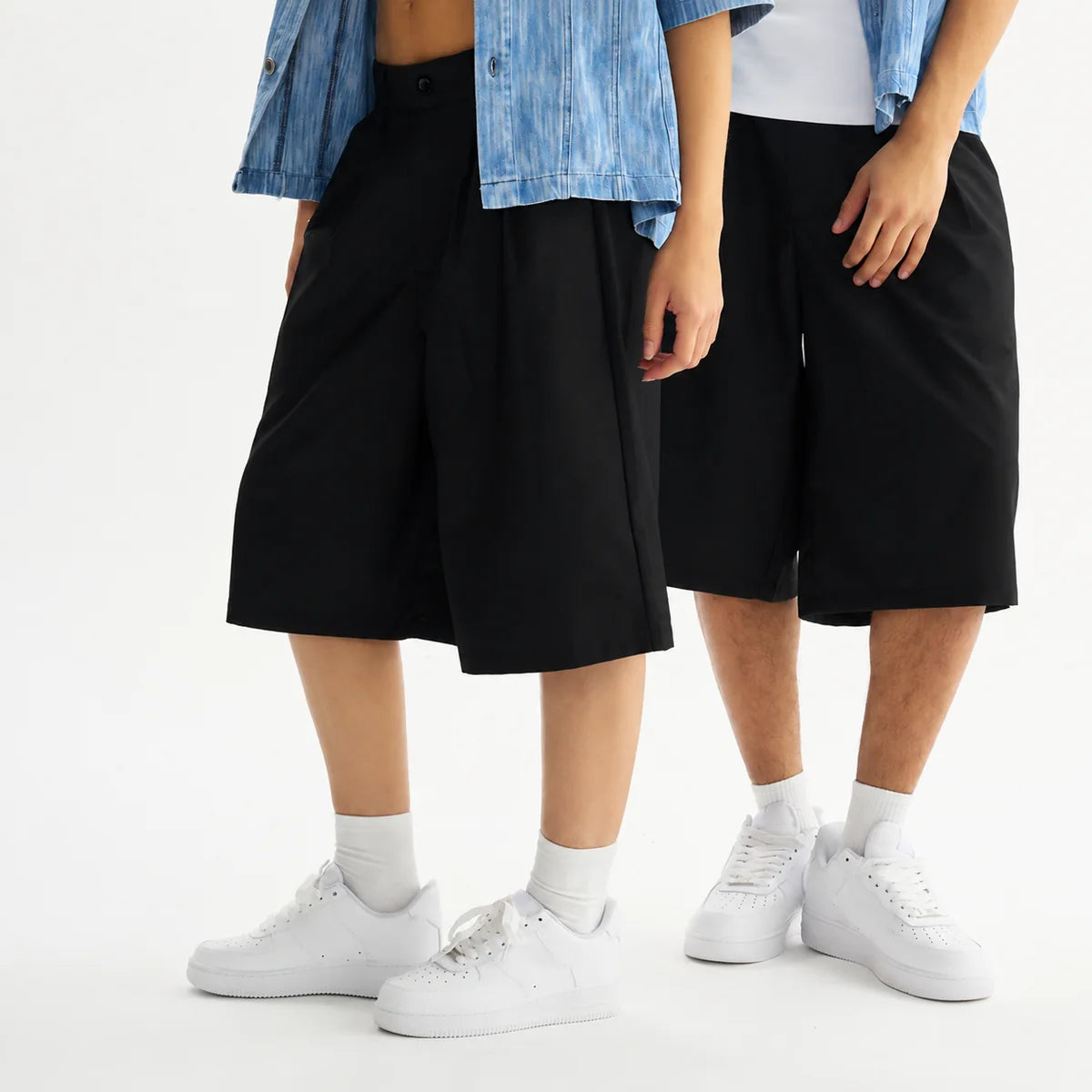 Pleated Knee Bermuda